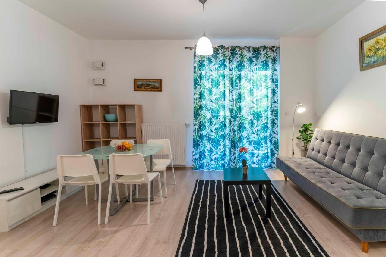 Apartment First - Zoliborz 6